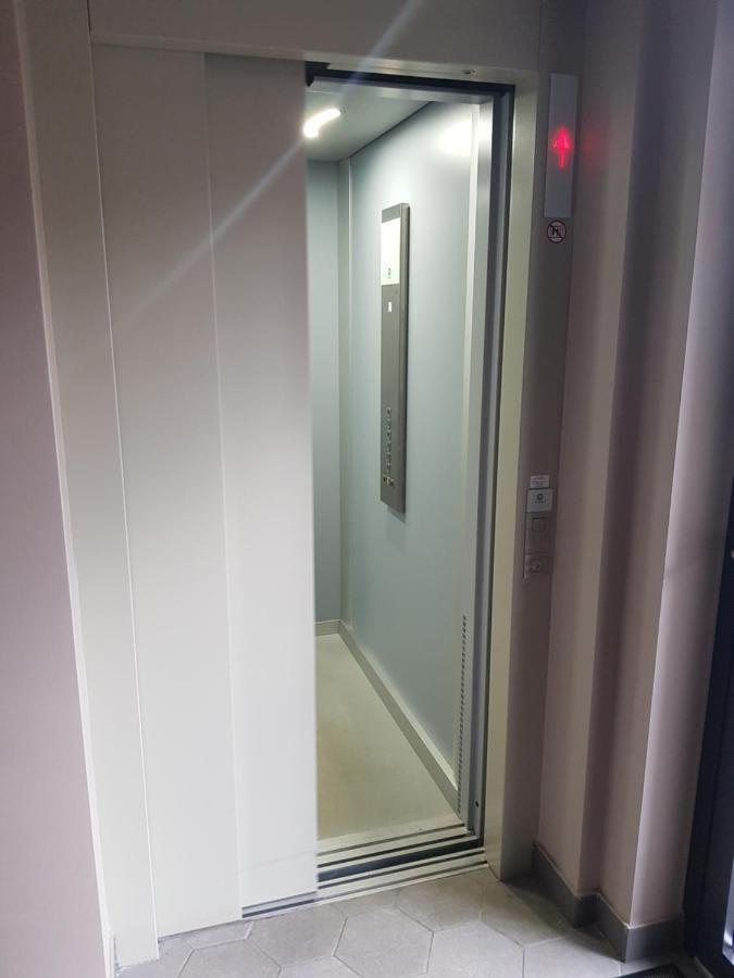 Heart Of Baron Apartment Riga Ngoại thất bức ảnh