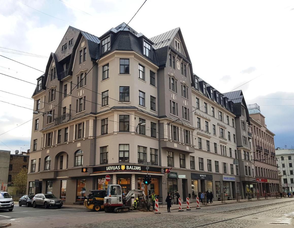 Heart Of Baron Apartment Riga Ngoại thất bức ảnh